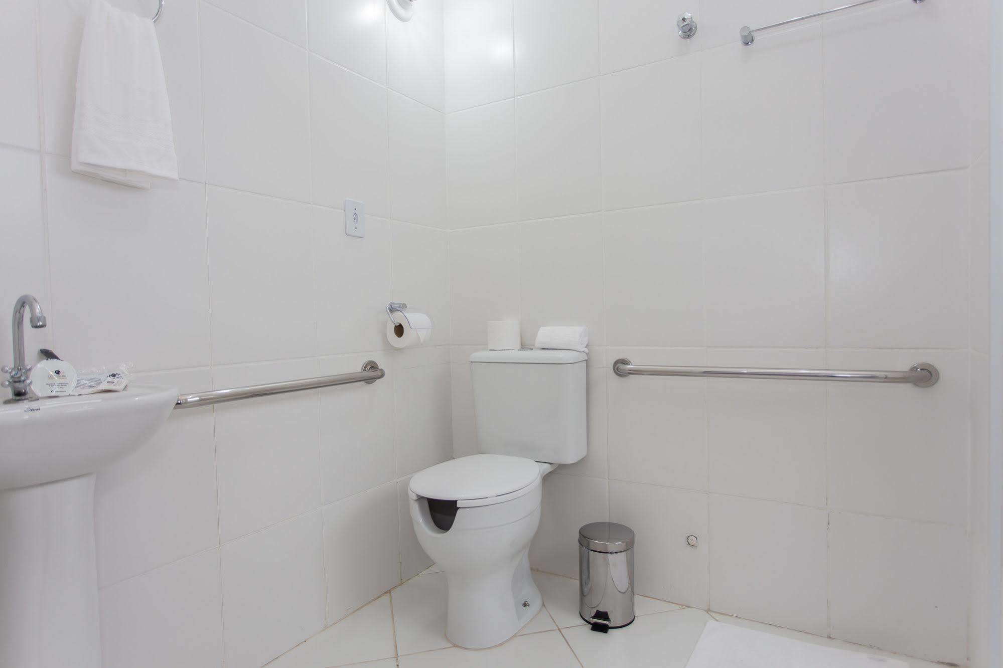 Domum Hotel Pindamonhangaba Luaran gambar