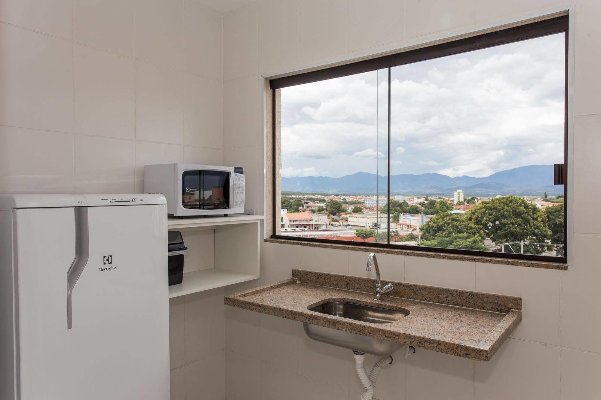 Domum Hotel Pindamonhangaba Luaran gambar